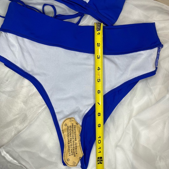 NWT LARGE BLUE Bando and 5 way strap’s BIKINI HIGH RISE REMOVABLE CUPS AMAZON - Picture 8 of 15